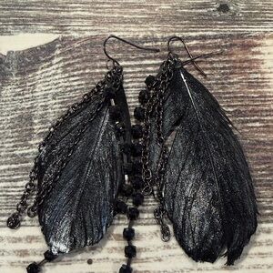 Elegant Black Feather Earrings